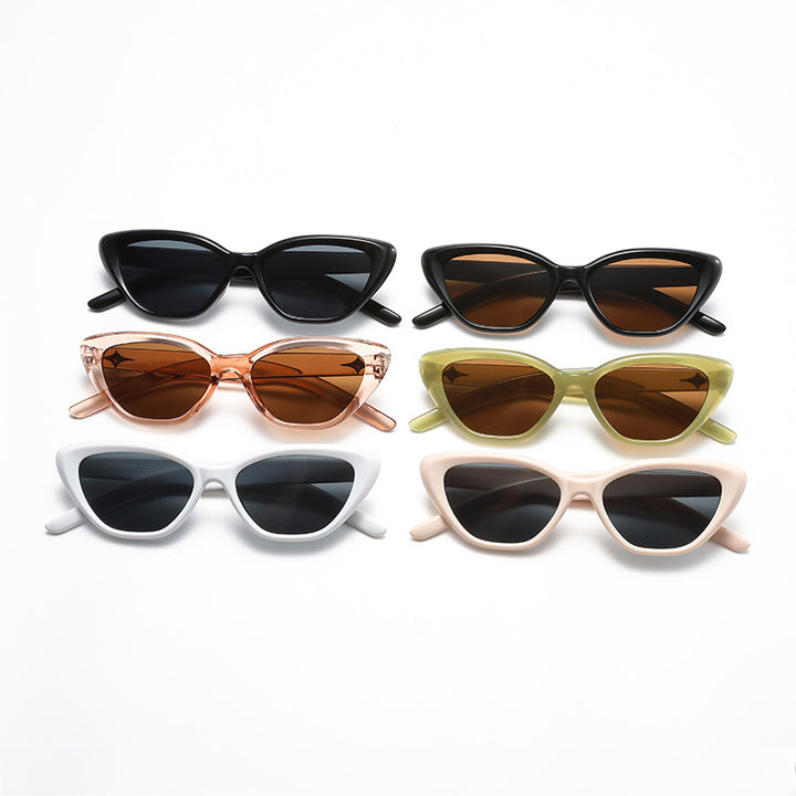 Women's Retro-Inspired Cat-Eye Sunglasses Bowlift