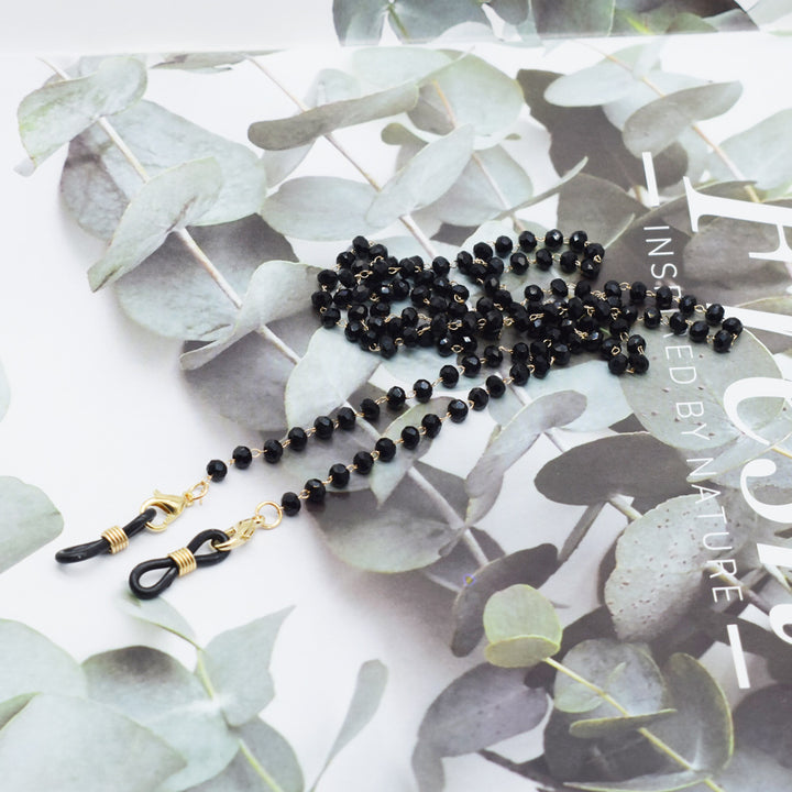 Elegant Floral-Accented Eyewear Chain Bowlift
