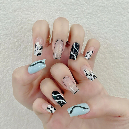 Artificial nails with modern black and white pattern Bowlift