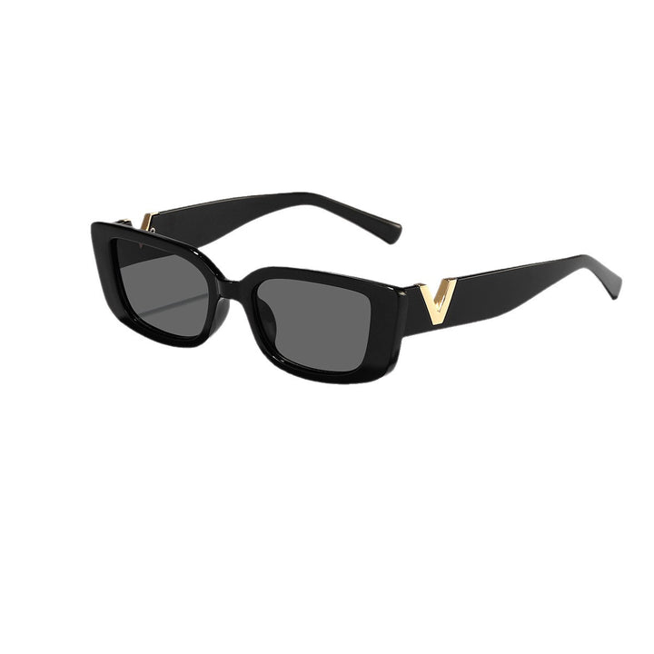Ladies fashionable square sunglasses with golden accents Bowlift