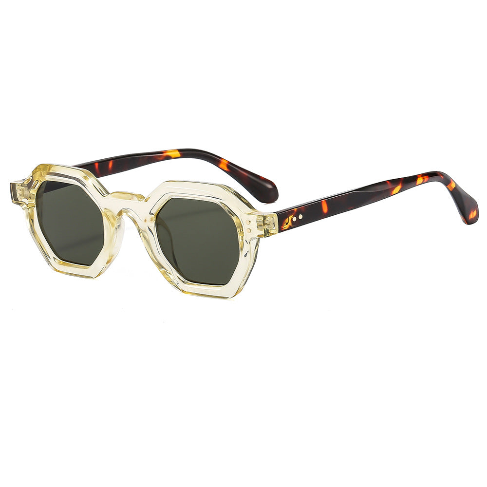 Women’s geometric sunglasses with distinctive design and protective UV filter Bowlift