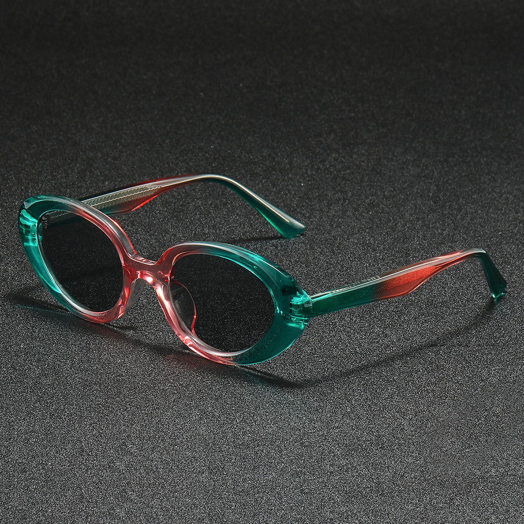 Ladies fashionable sunglasses in elegant, oval design Bowlift
