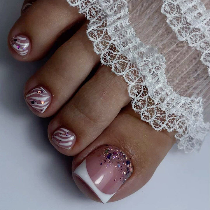 Artful toenail design with glamorous accents Bowlift