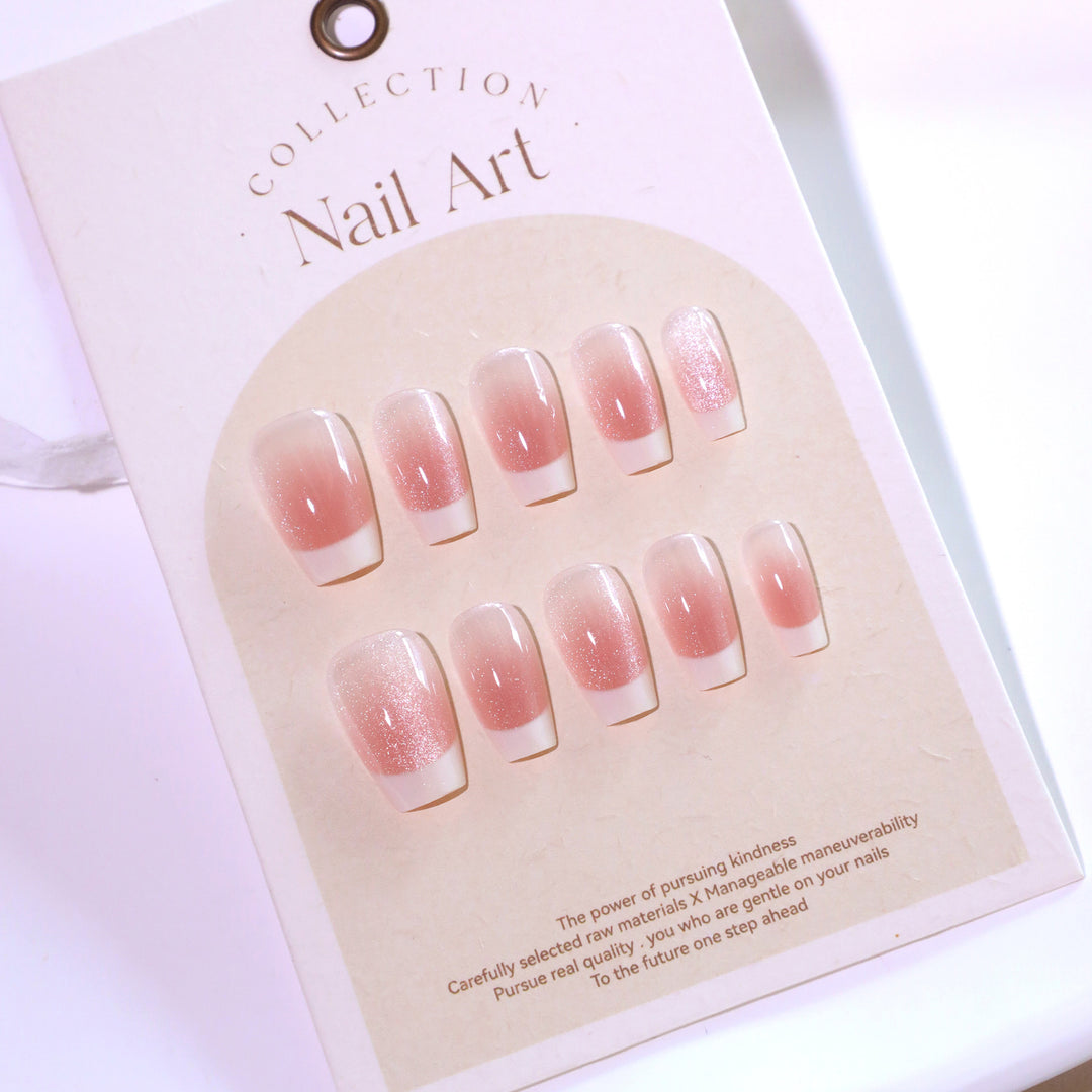 Artificial nails with elegant French tip Bowlift