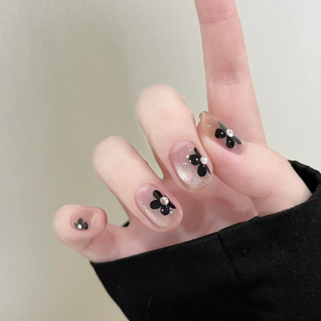Artistic Floral-Embellished Press-On Nail Art Bowlift