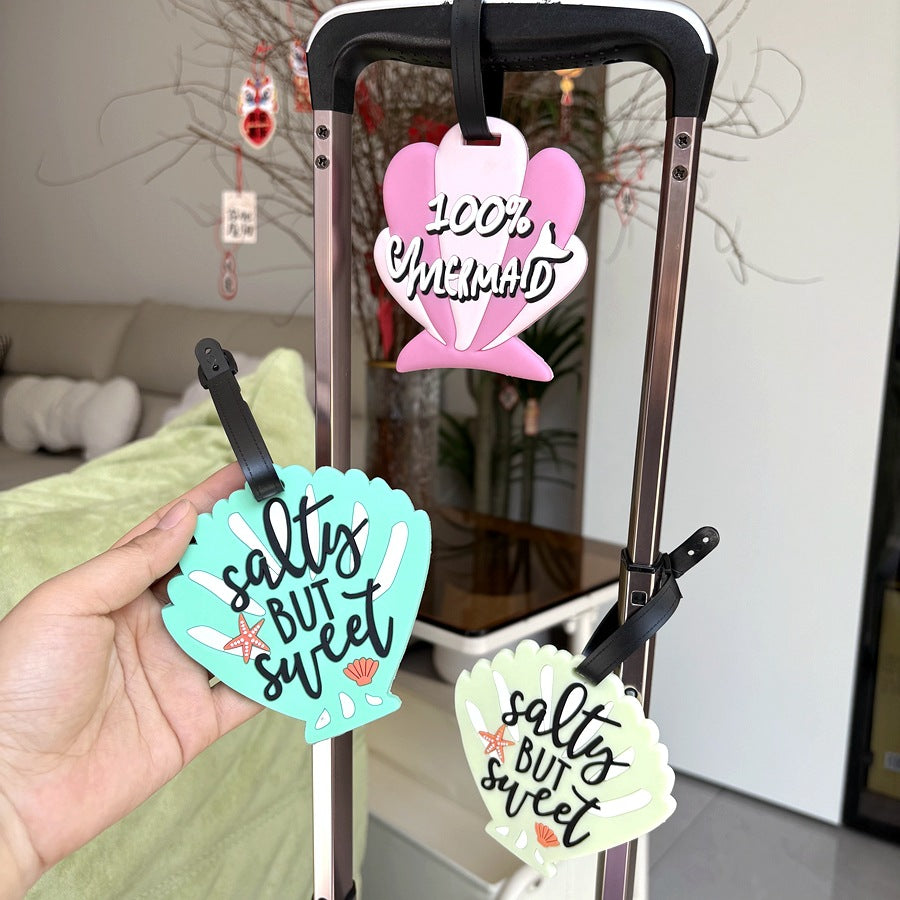 Shell-Shaped Luggage Tag Bowlift
