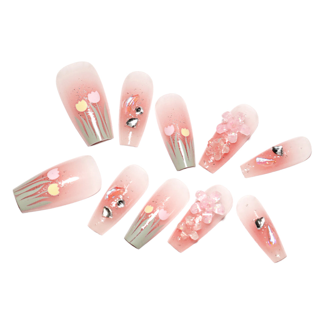 Artistic acrylic nails with floral design Bowlift