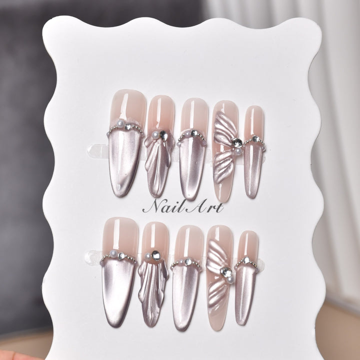 Glamorous Press-On Nail Art Set Bowlift
