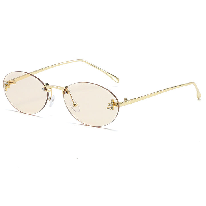Elegant Vintage-Inspired Oval Sunglasses