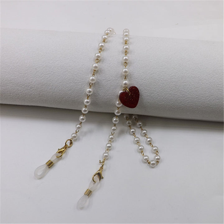 Pearl necklace with heart pendant Bowlift