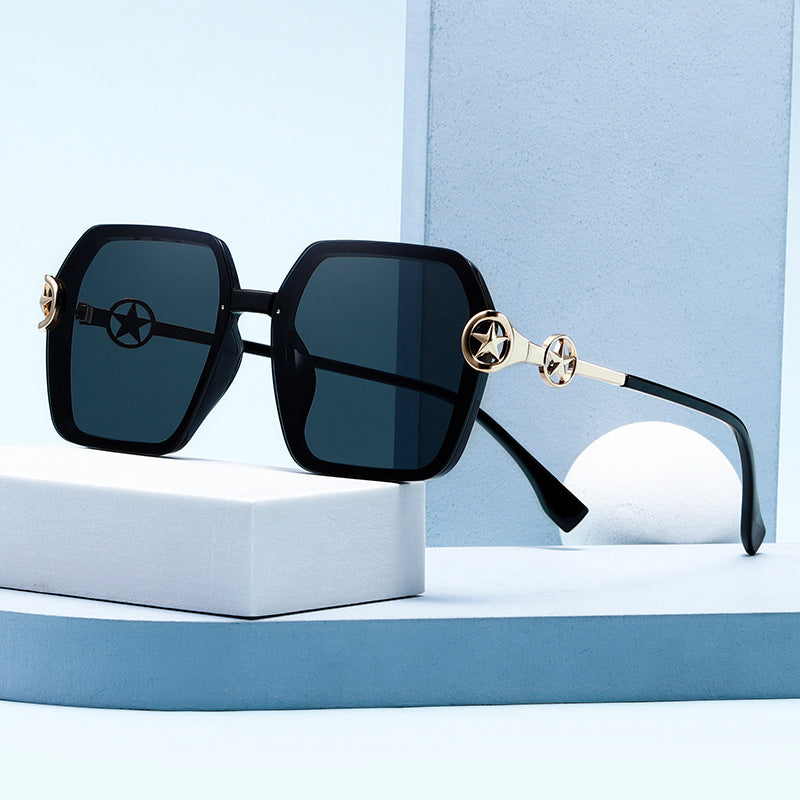Women's Fashion Sunglasses with Luxurious Embellishments Bowlift