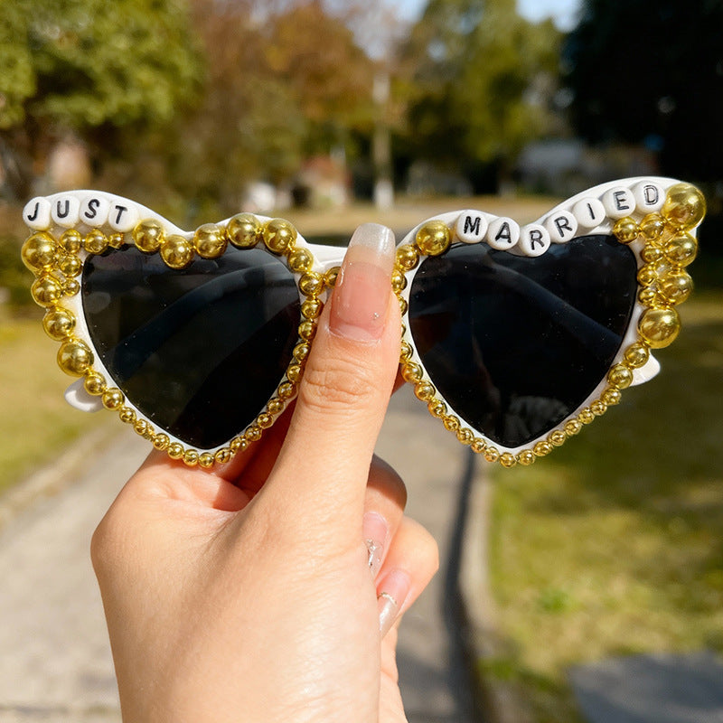 Decorative Heart-Shaped Party Sunglasses Bowlift