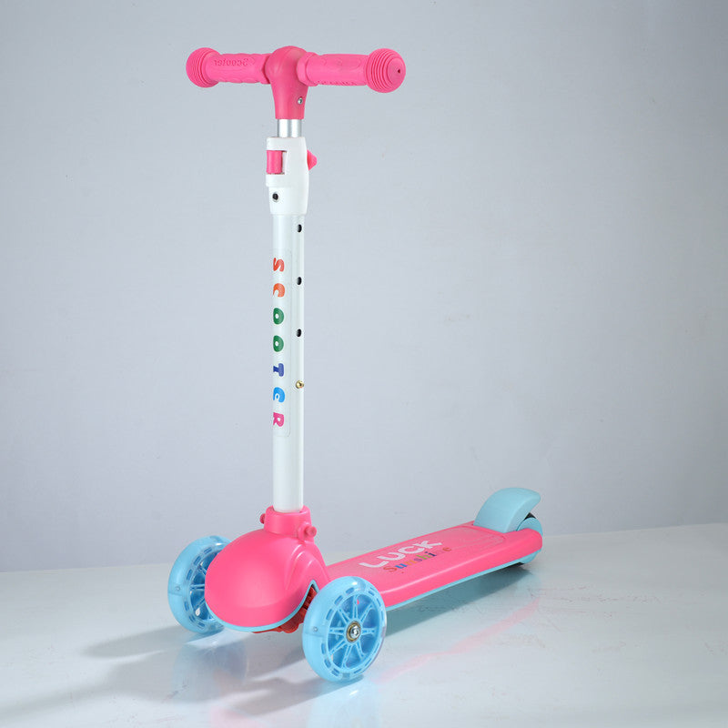 Sturdy Three-Wheel Kick Scooter Bowlift