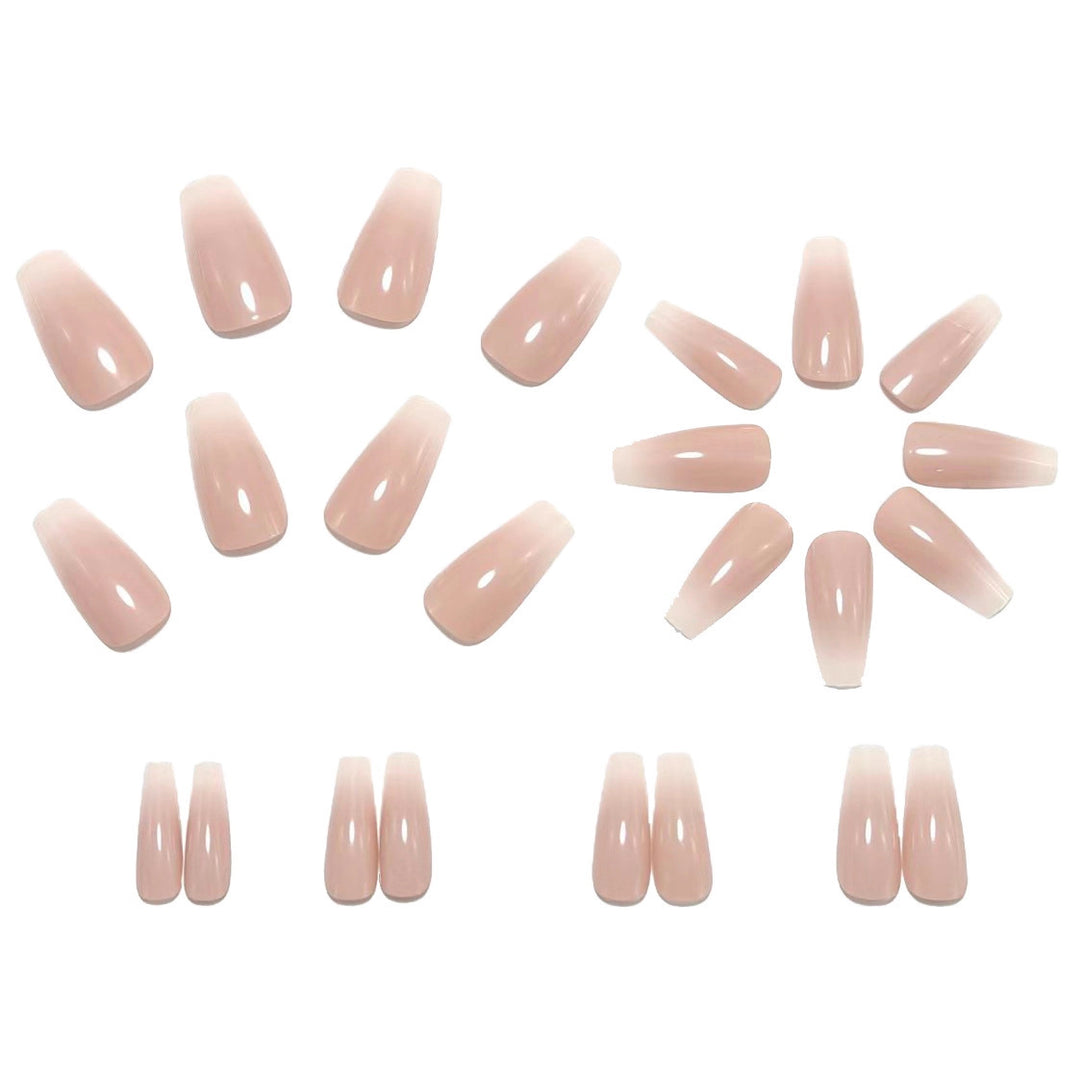 High-gloss artificial nails with elegant shape Bowlift