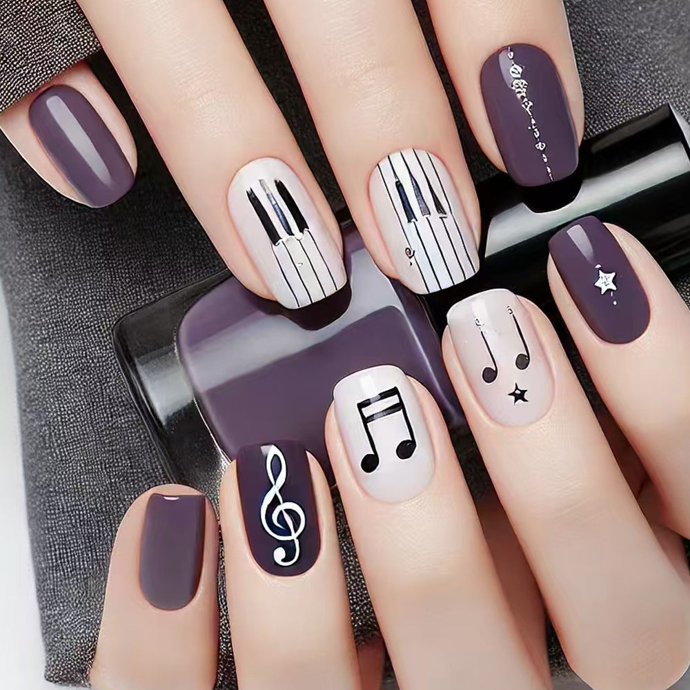 Musical-Themed Press-On Nail Art Bowlift
