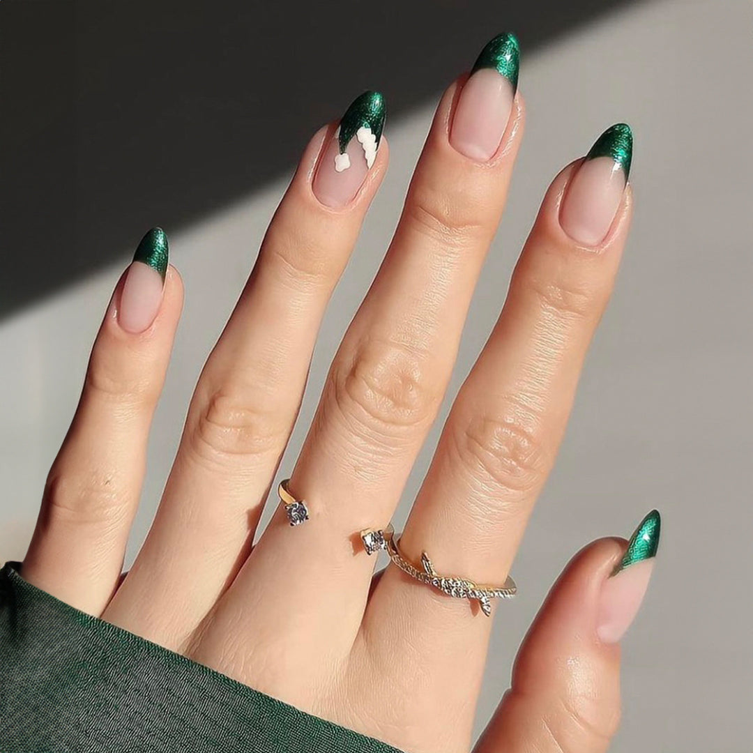 Artificial nail set with elegant pointed accents Bowlift