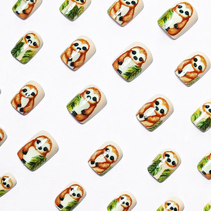 Sloth-Inspired 3D Nail Art Bowlift