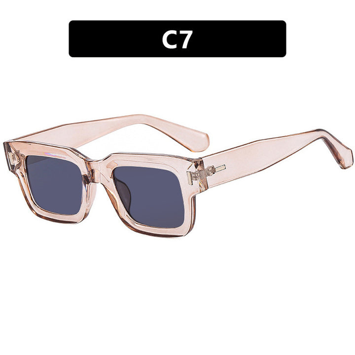 Ladies stylish square sunglasses with eye-catching leopard print Bowlift