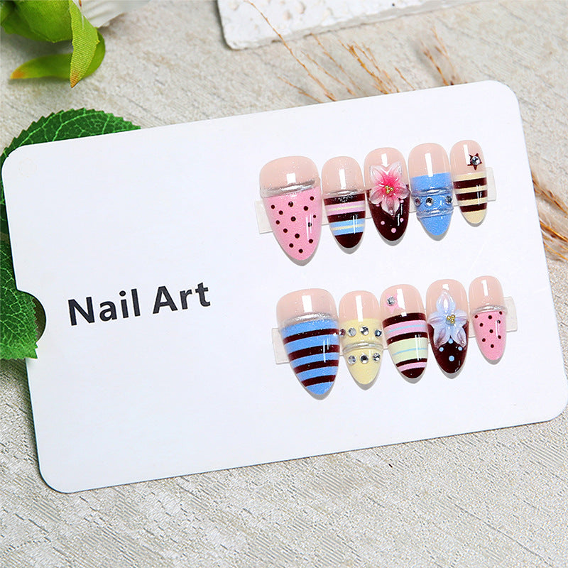 Nail art set with floral and geometric designs Bowlift