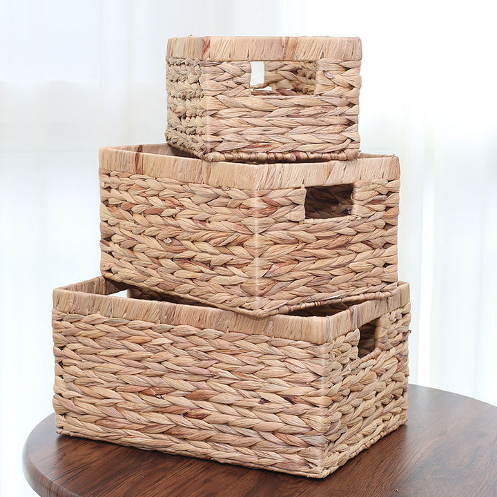 Handcrafted organizer basket with two handles Bowlift