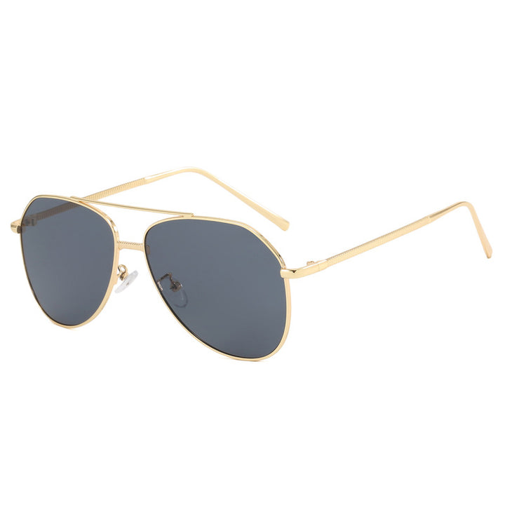 Ladies trendy aviator sunglasses with subtle gradient Bowlift