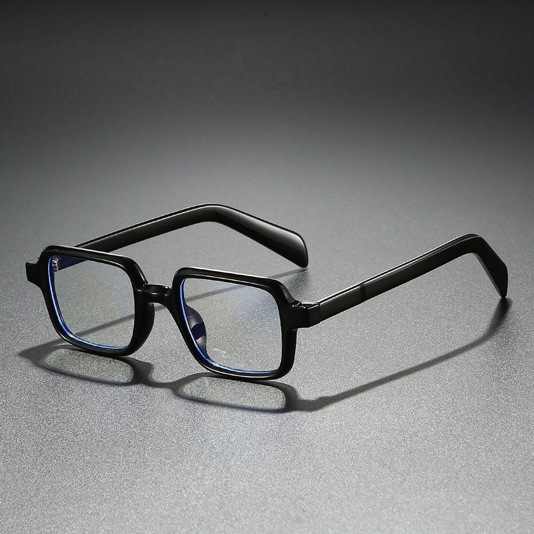 Ladies fashionable sunglasses in elegant square design with wide temples Bowlift