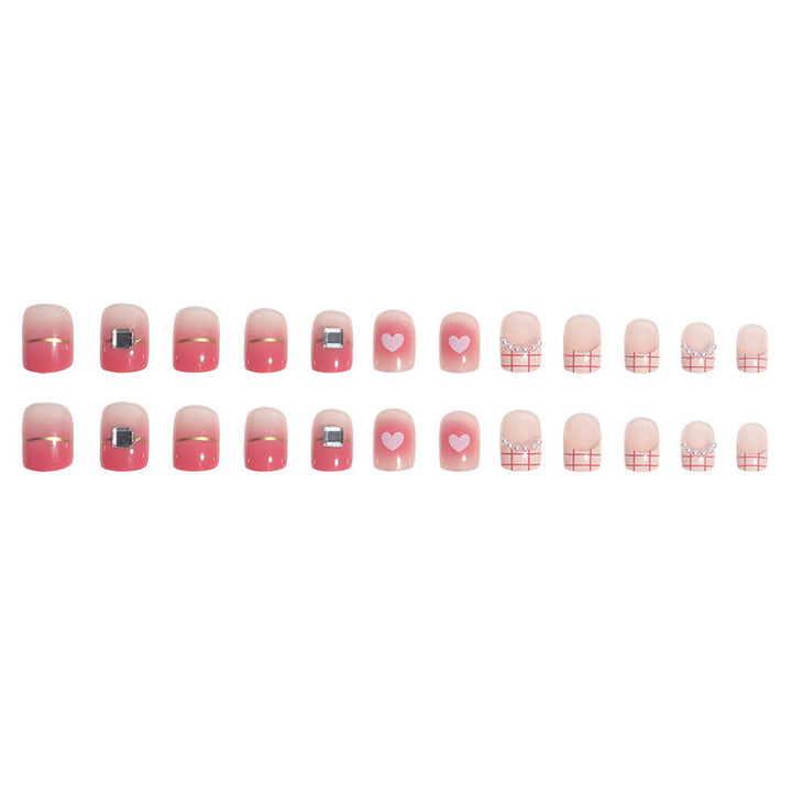 Glamorous Heart-Accented Nail Art Bowlift