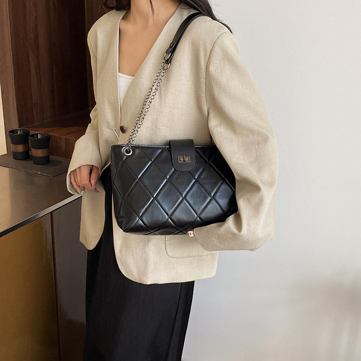 Quilted Elegant Satchel Handbag Bowlift
