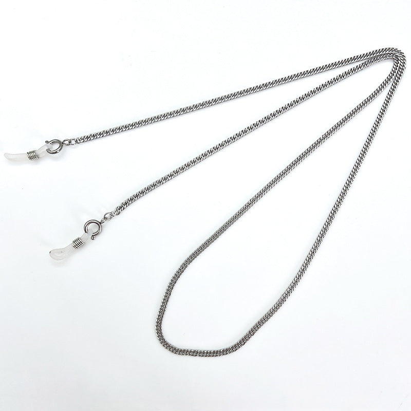 Metallic Eyewear Chain Bowlift