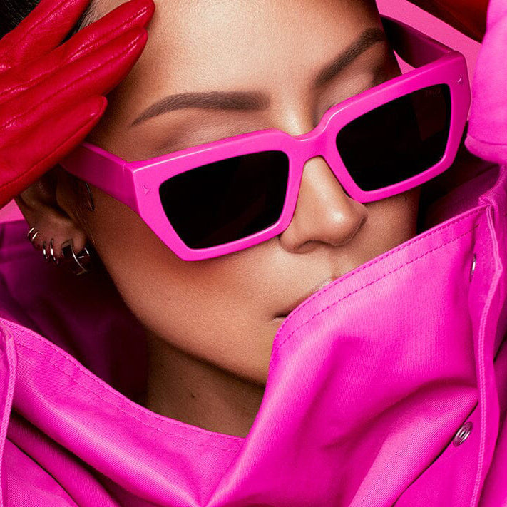 Ladies fashionable sunglasses in trendy, elegant design Bowlift