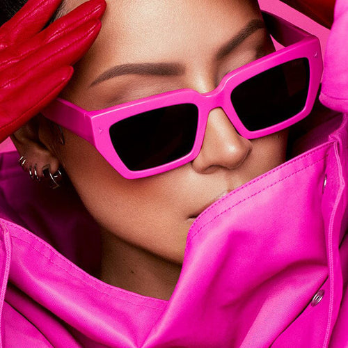 Ladies fashionable sunglasses in trendy, elegant design Bowlift