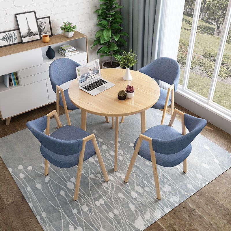 Dining chair with ergonomic upholstery and modern design Bowlift