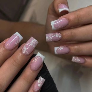 Creative 3D Bow and Pearl Nail Extensions Bowlift