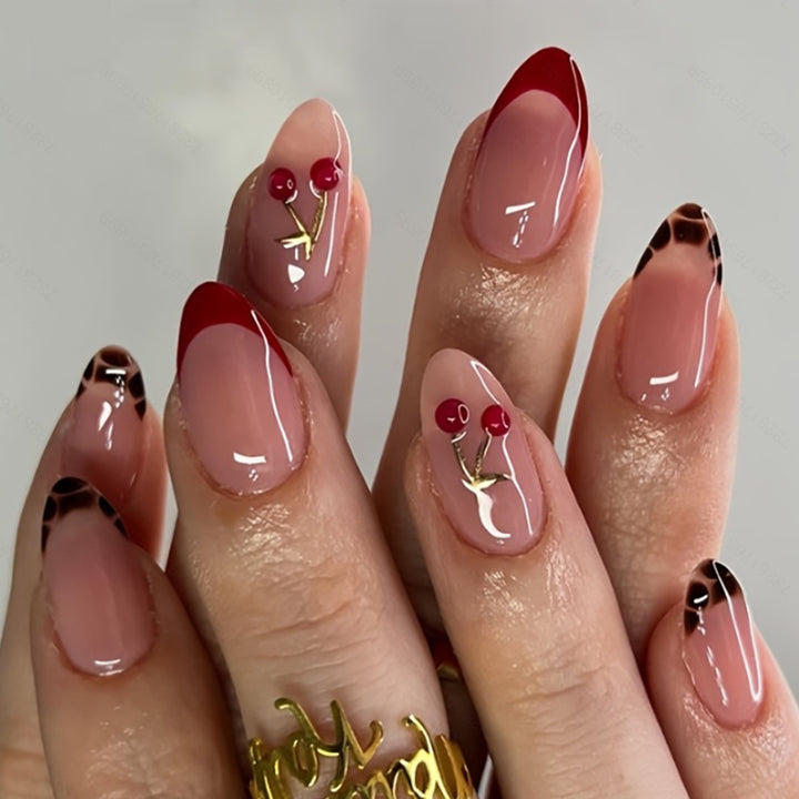 Trendy French Tip Nail Art Set Bowlift