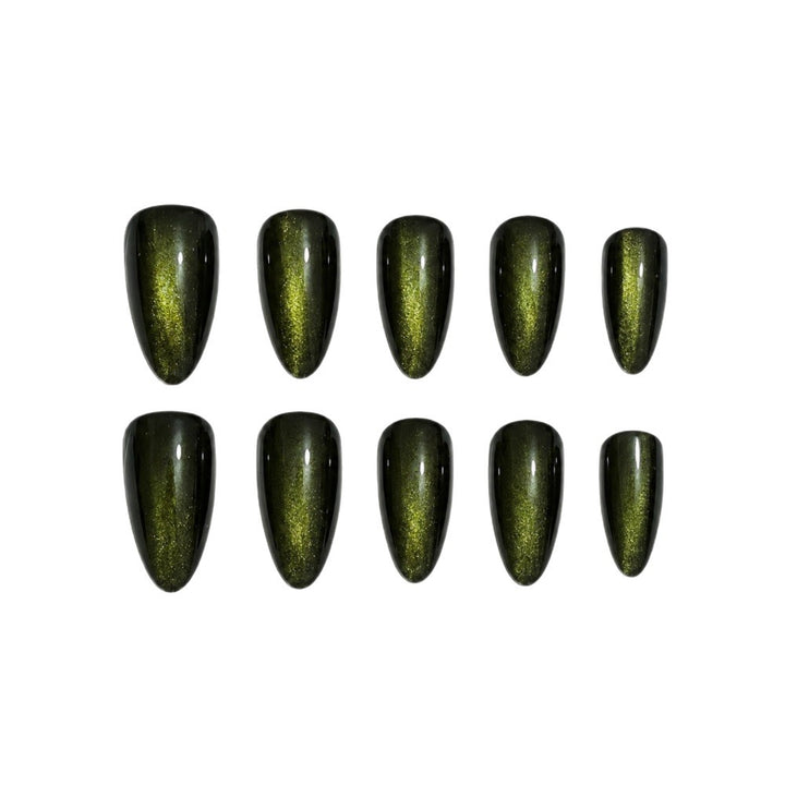 High-quality artificial nails with elegant gradient color Bowlift