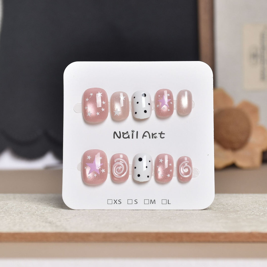 Decorative Press-On Nail Extensions with Floral Accents Bowlift