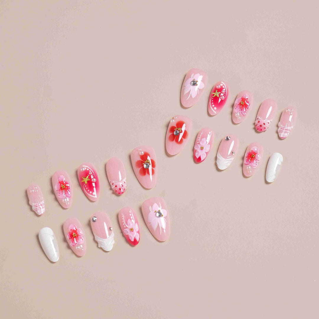 Elegant Floral Design Press-On Nail Set Bowlift