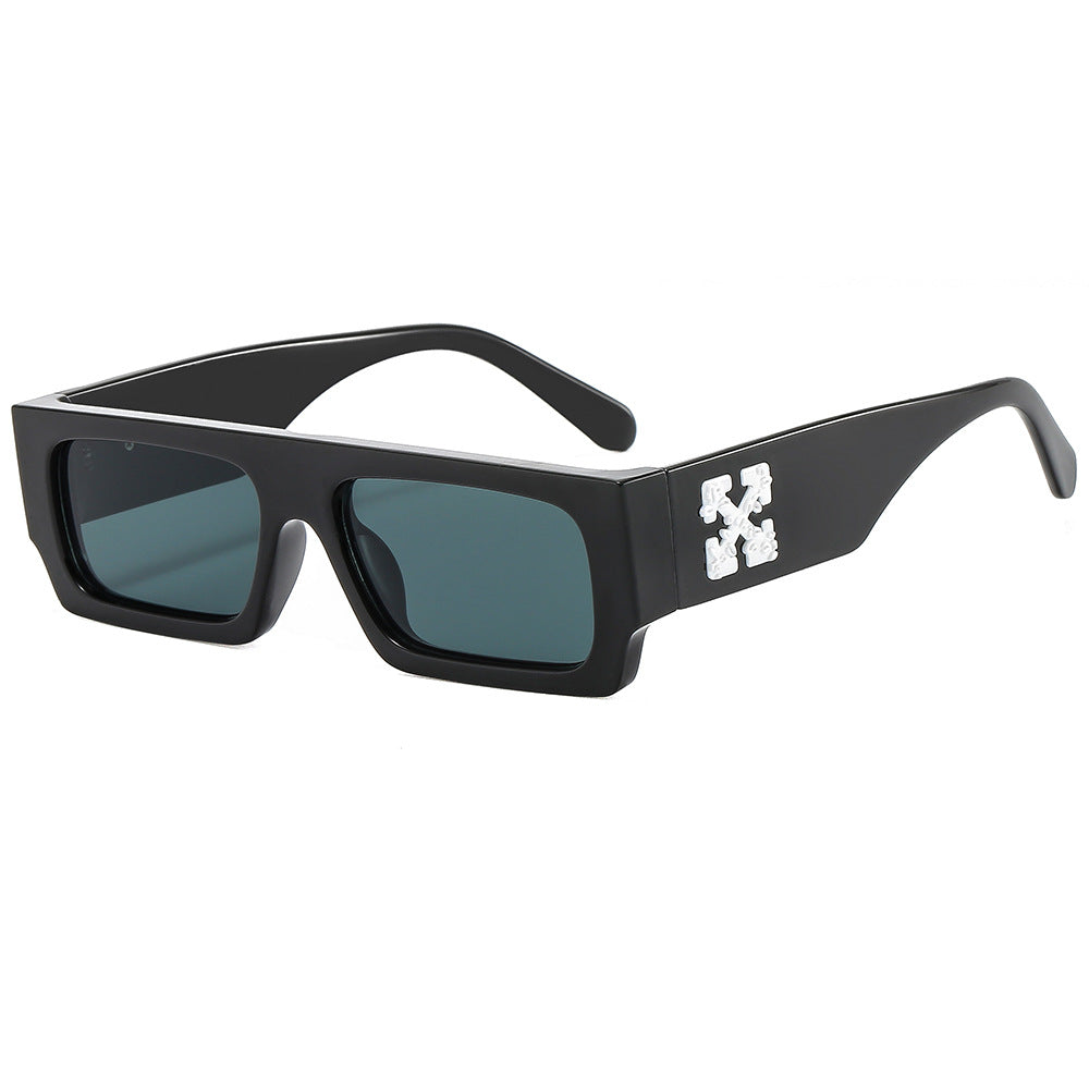 Ladies fashionable sunglasses Bowlift