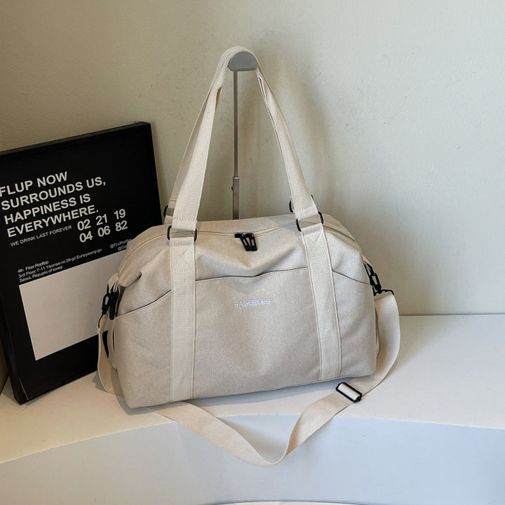 Sporty Weekend Bag With Ergonomic Carrying Options Bowlift