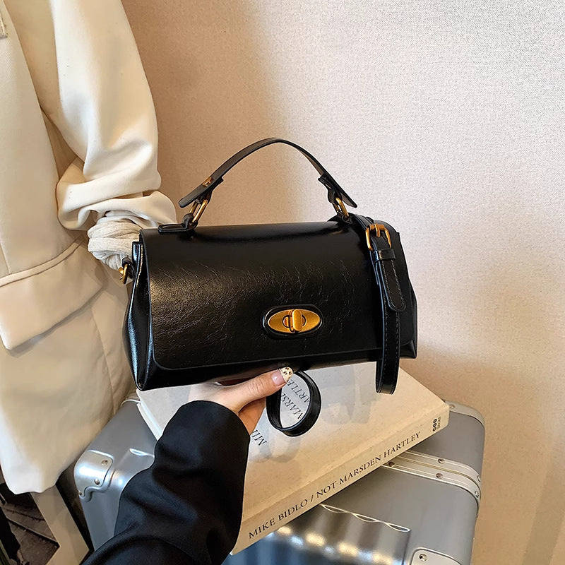 Elegant Leather Crossbody Bag Bowlift
