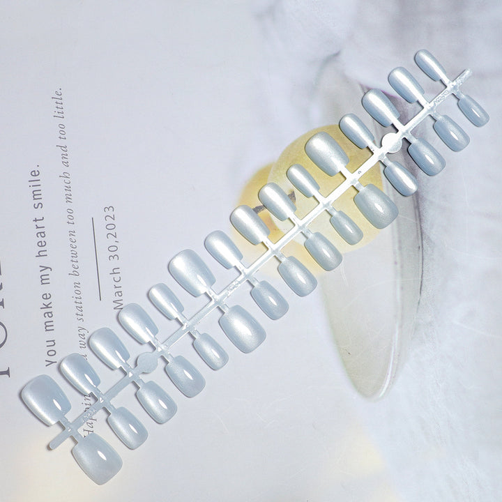 Glossy Reflective Press-On Nails Bowlift