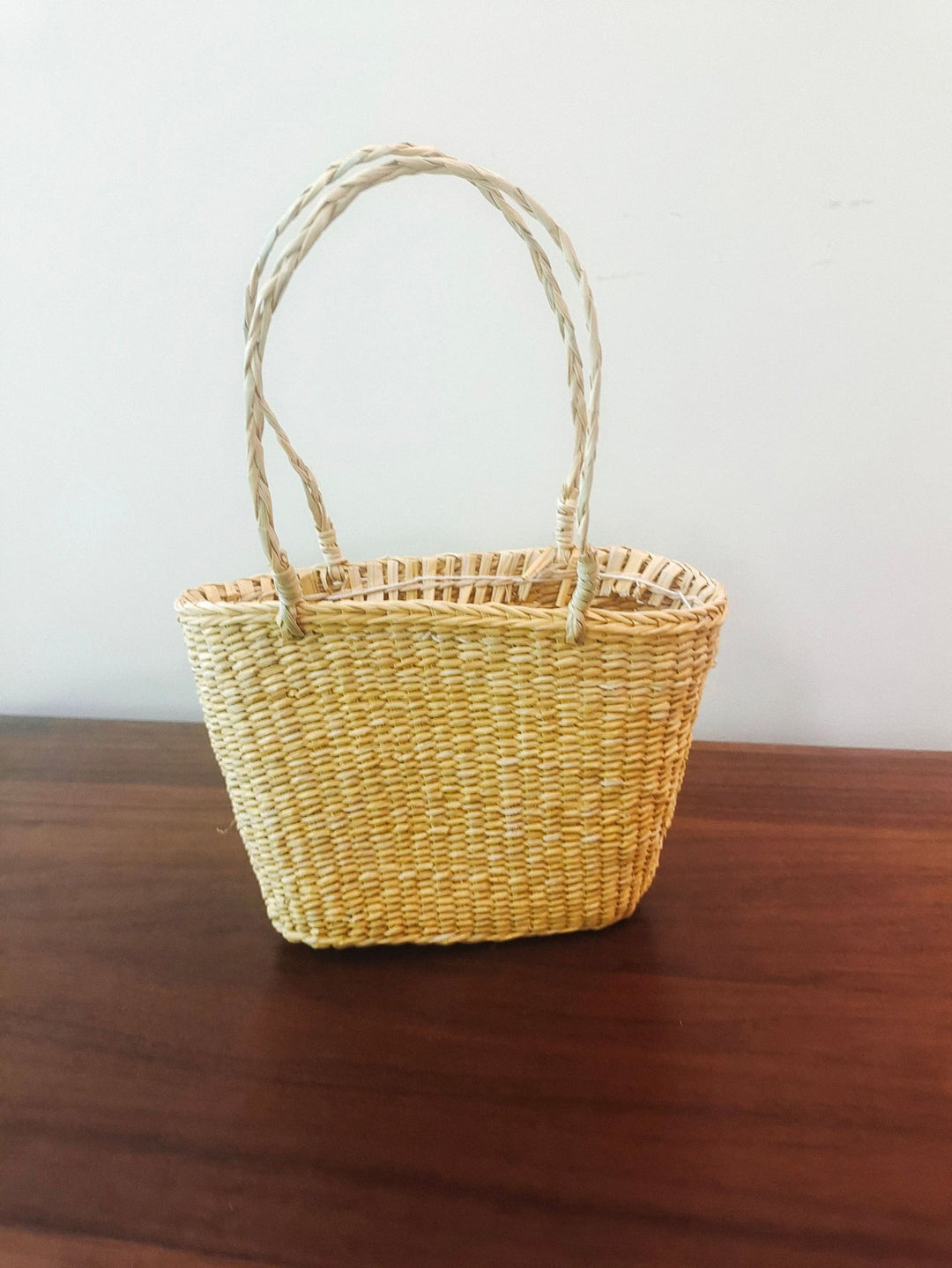Handcrafted Woven Glass Holder Bowlift