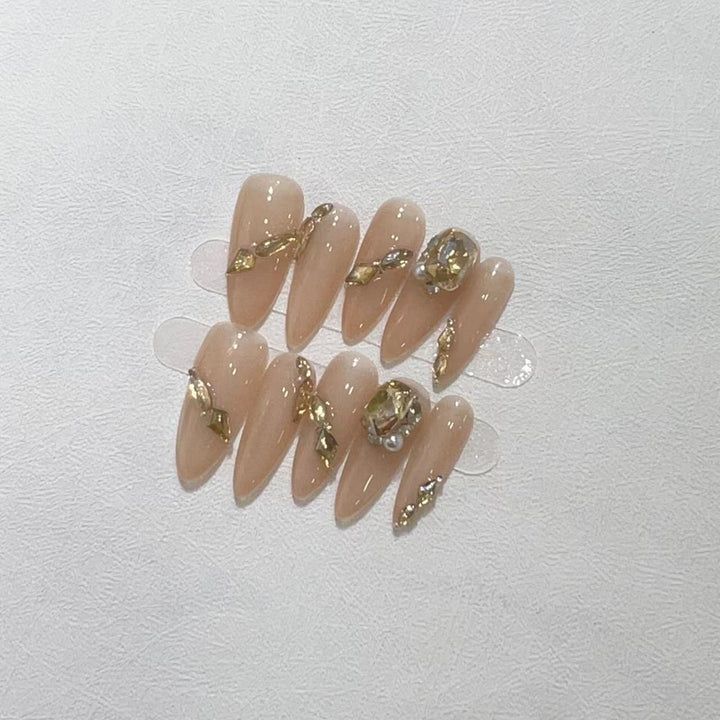 Stylish Stiletto Press-On Nail Set Bowlift