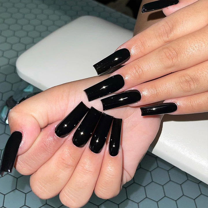 High-quality artificial nails Bowlift