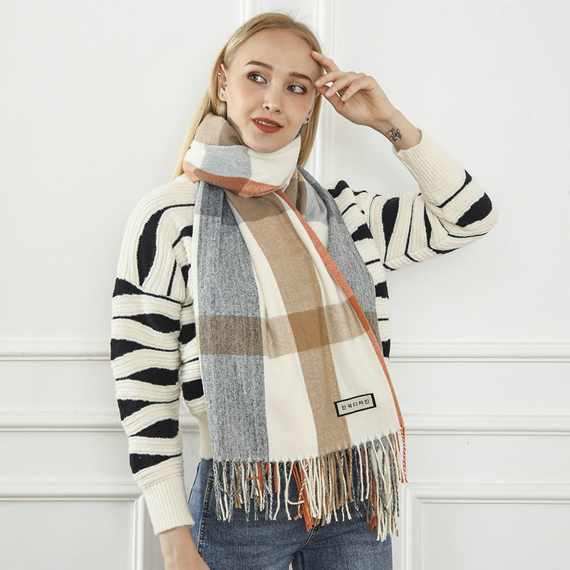 Ladies fashionable scarf Bowlift