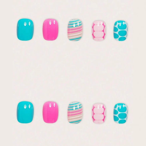 Nail set with playful patterns Bowlift
