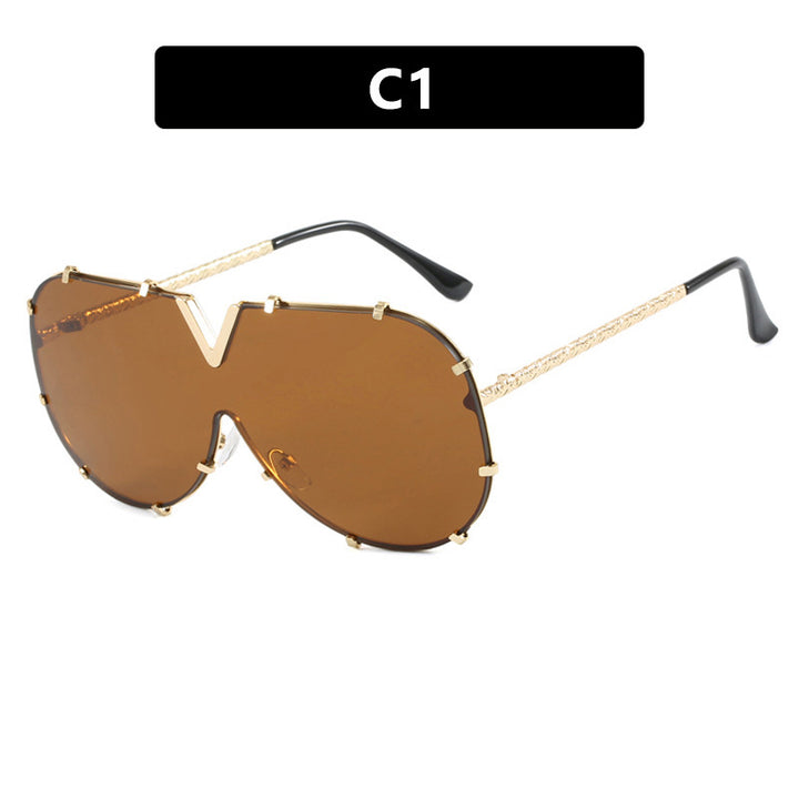 Women oversized safety glasses in modern design Bowlift