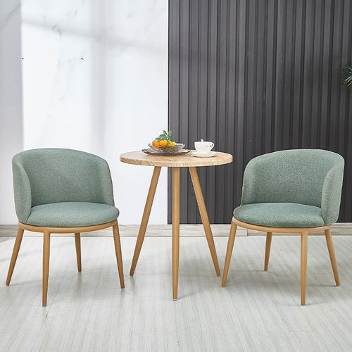 Polster chair with modern curves and comfortable seating surface Bowlift