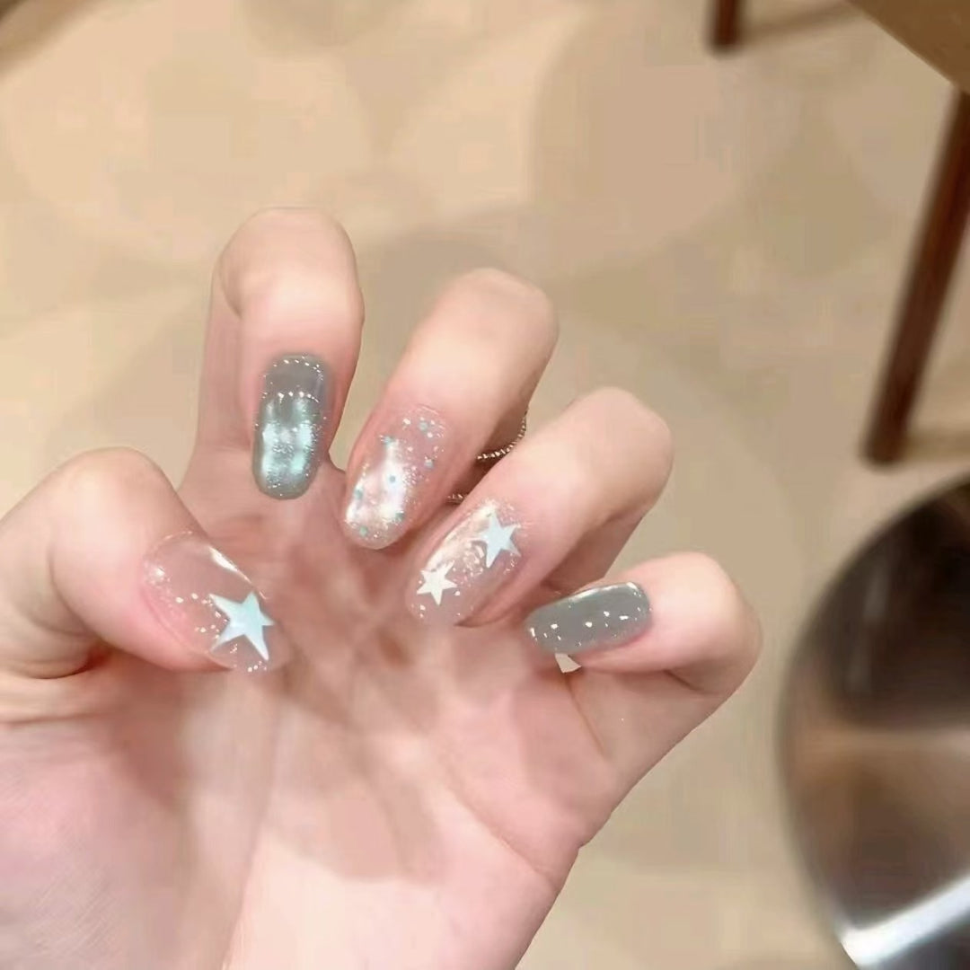 Stylish Press-On Nail Wraps Bowlift