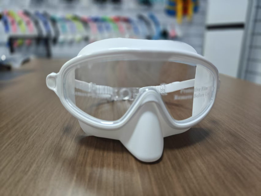 Safety goggles with anti-fog technology Bowlift